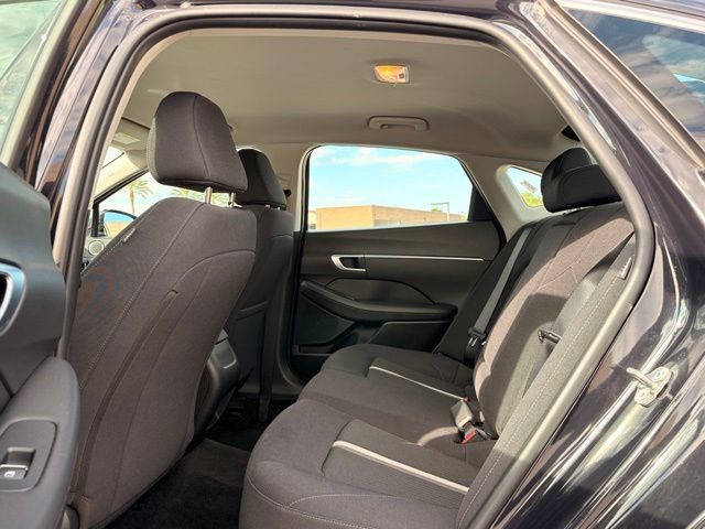 Used 2025 Hyundai Sonata SEL FWD image 16
