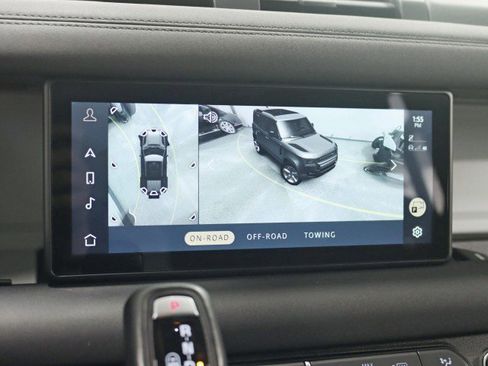 Used 2020 Land Rover Defender 110 First Edition image 22