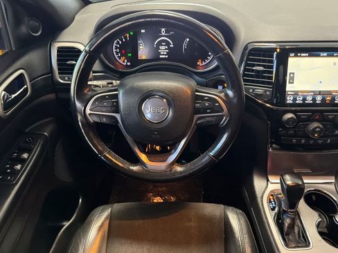 Used 2020 Jeep Grand Cherokee Altitude AWD/4WD image 14