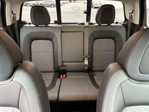 Used 2022 Chevrolet Colorado Z71 w/ Z71 Midnight Edition image 15