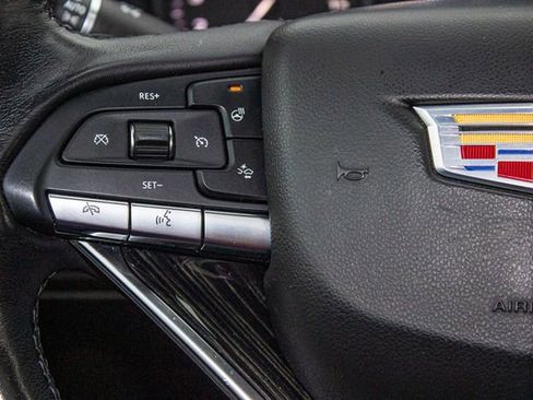 Used 2020 Cadillac XT6 Premium Luxury image 27