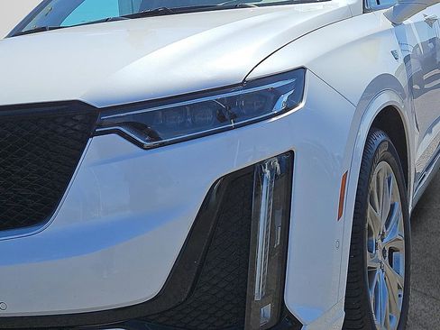 Used 2020 Cadillac XT6 Sport w/ Platinum Package AWD/4WD image 19