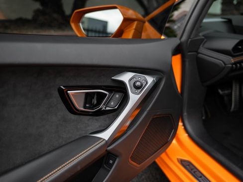 Used 2015 Lamborghini Huracan LP 610-4 image 19