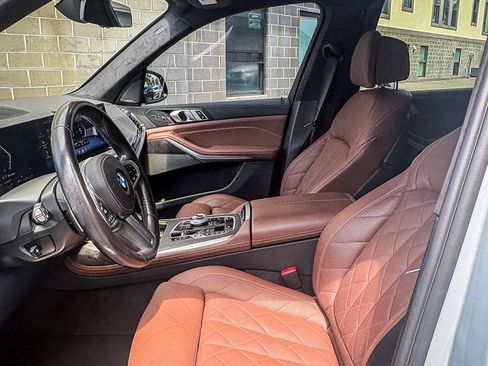 Used 2024 BMW X7 xDrive40i w/ Executive Package AWD/4WD image 8