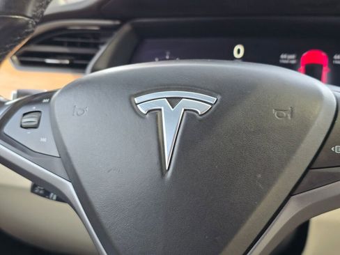 Used 2020 Tesla Model X Long Range image 33