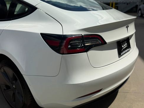 Used 2021 Tesla Model 3 Standard Range Plus RWD image 11