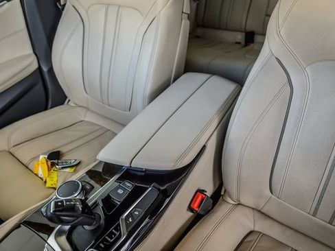 Used 2017 BMW 540i RWD image 34