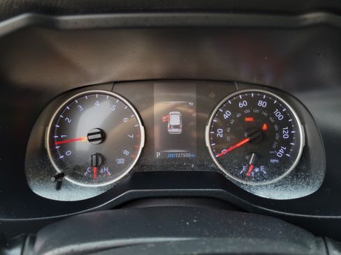 Used 2020 Toyota RAV4 LE w/ Carpet Mat Package FWD image 26