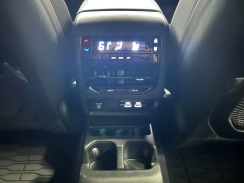 Used 2023 Jeep Grand Cherokee L Laredo AWD/4WD image 19
