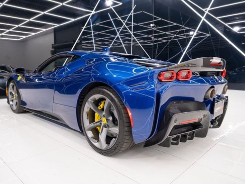 Used 2022 Ferrari SF90 Stradale image 19
