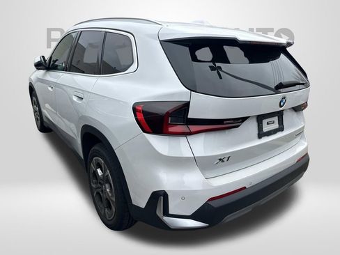 Used 2023 BMW X1 xDrive28i image 5