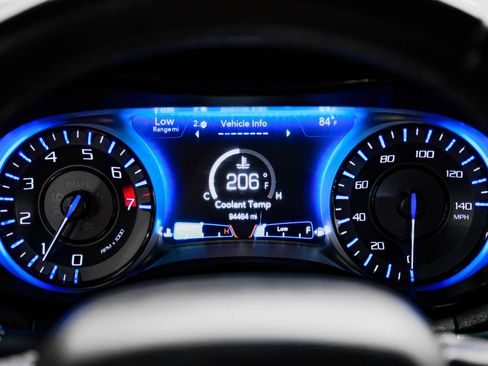 Used 2018 Chrysler 300 S AWD/4WD image 18