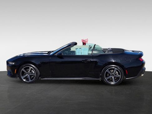 Used 2024 Ford Mustang Premium image 7