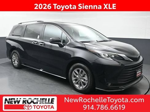 Used 2026 Toyota Sienna XLE AWD/4WD image 1