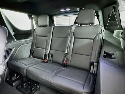 Used 2021 GMC Yukon Denali w/ LPO, Illumination Package AWD/4WD image 13