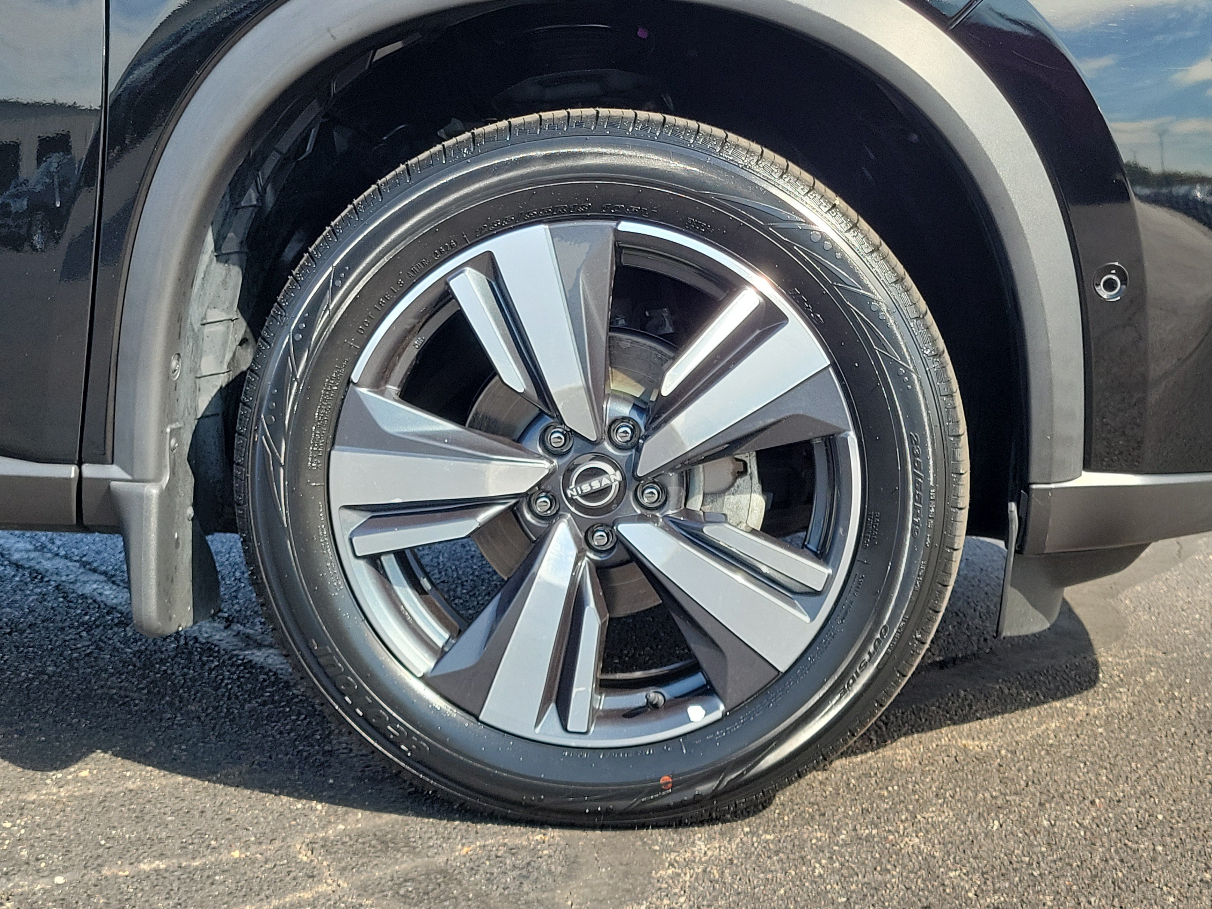 Certified 2023 Nissan Rogue SL w/ SL Premium Package AWD/4WD image 5