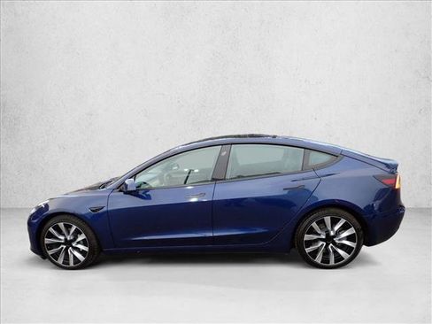 Used 2022 Tesla Model 3 Long Range image 2