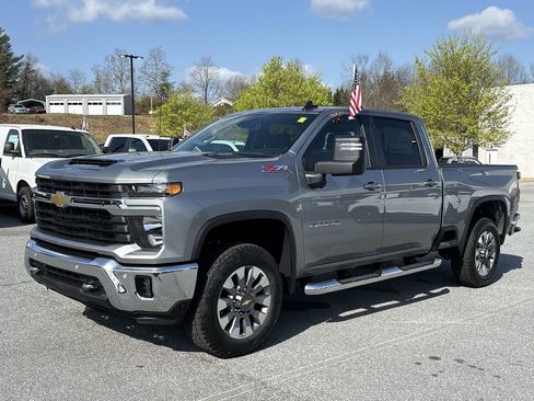 New 2026 Chevrolet Silverado 2500 LT AWD/4WD image 5
