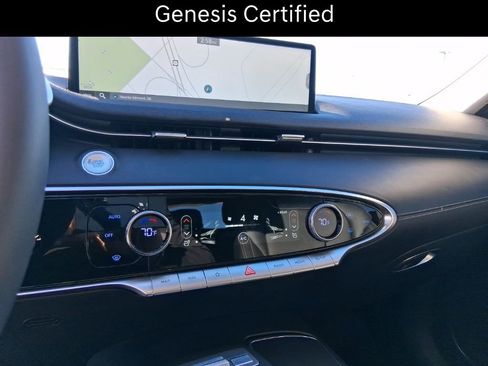 Certified 2025 Genesis GV70 2.5T image 17