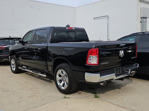 Used 2019 RAM 1500 Big Horn AWD/4WD image 5