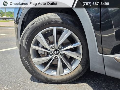 Used 2019 Hyundai Santa Fe Limited FWD image 10