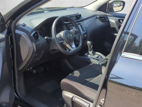 Used 2020 Nissan Rogue Sport S FWD image 11