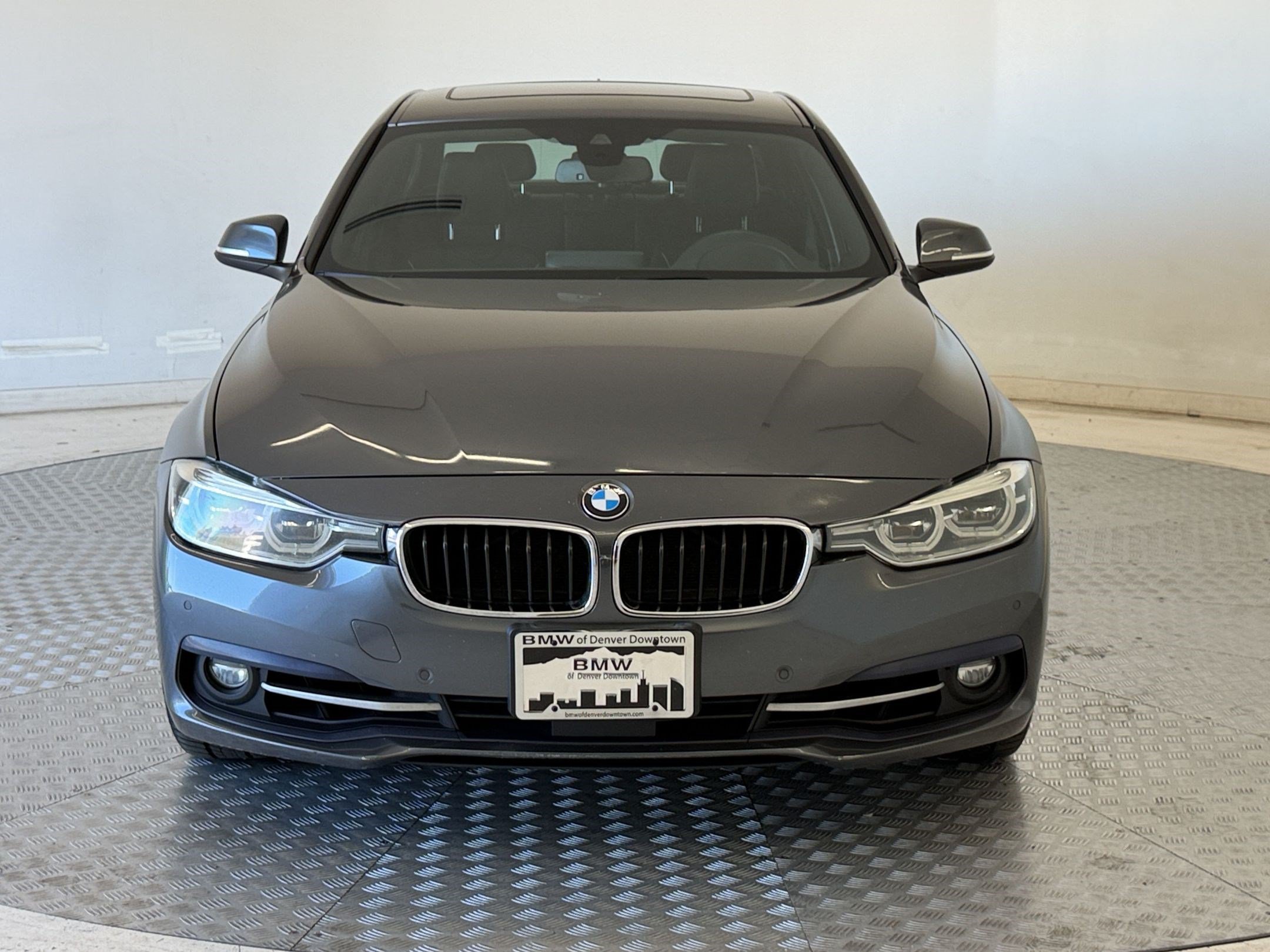Used 2016 BMW 340i xDrive Sedan AWD/4WD image 6