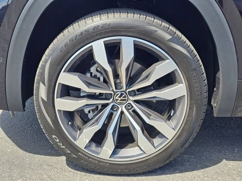 Certified 2023 Volkswagen Atlas SEL Premium AWD/4WD image 8