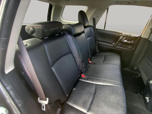 Used 2021 Toyota 4Runner TRD Off-Road Premium AWD/4WD image 38