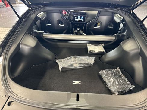 New 2026 Nissan Z NISMO w/ Floor Mat Package RWD image 37