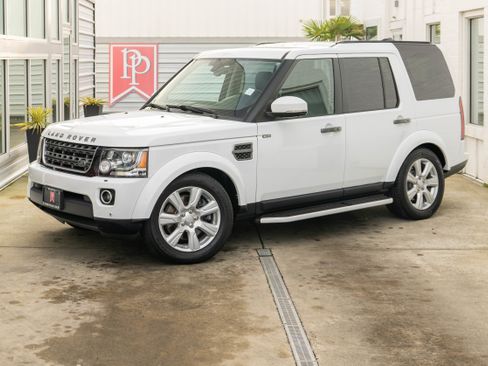 Used 2016 Land Rover LR4 HSE Silver Edition AWD/4WD image 2