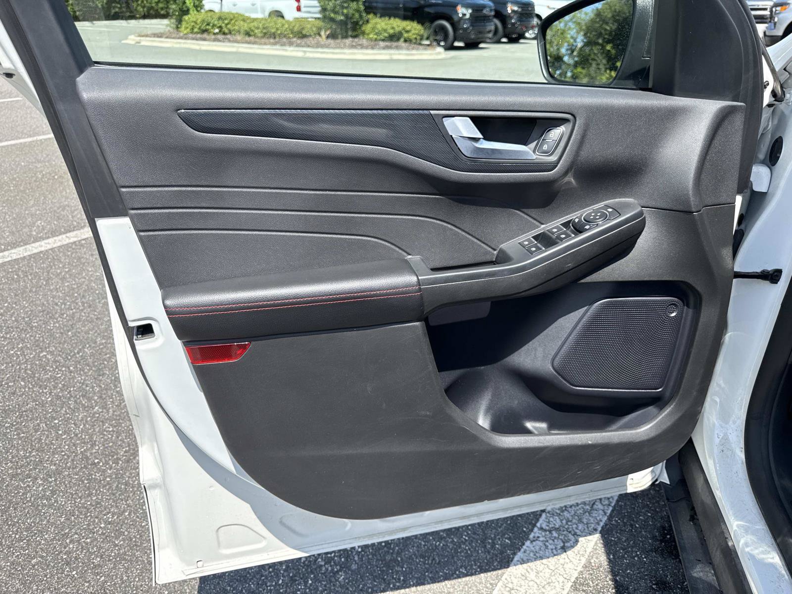 Used 2024 Ford Escape ST-Line w/ Tech Pack #1 FWD image 17