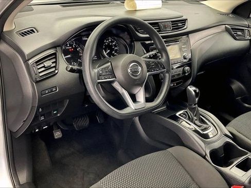 Used 2017 Nissan Rogue Sport S w/ S Appearance Package AWD/4WD image 14