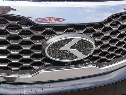 Used 2013 Kia Sorento EX w/ EX V6 Premium Pkg FWD image 12