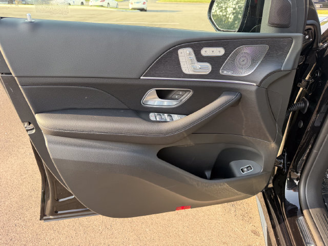 New 2027 Mercedes-Benz GLS 450 4MATIC image 23