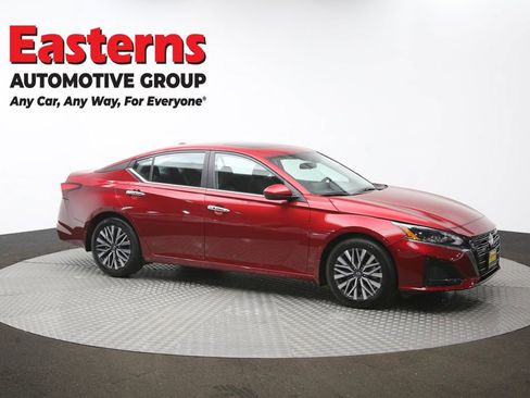 Used 2023 Nissan Altima 2.5 SV w/ SV Premium Package image 48