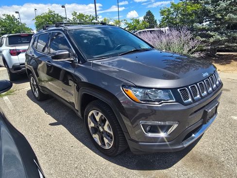 Used 2019 Jeep Compass Limited AWD/4WD image 15