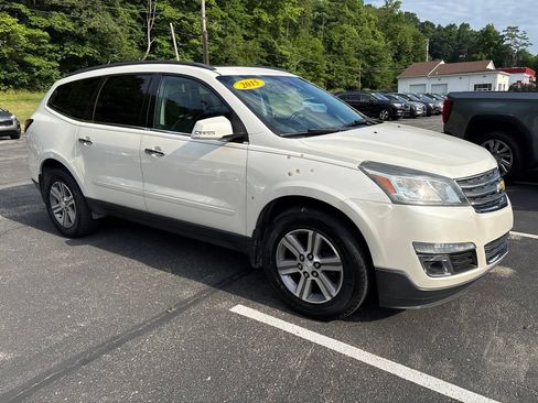 Used 2015 Chevrolet Traverse LT AWD/4WD image 7