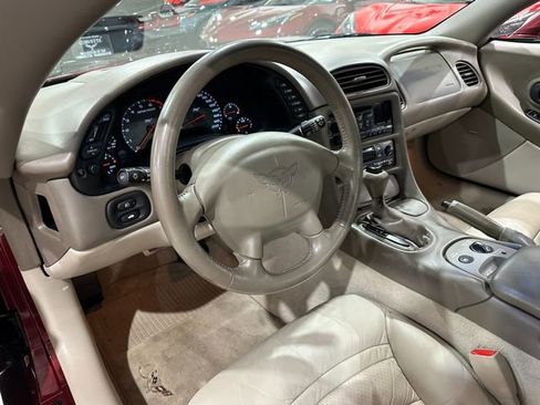 Used 2003 Chevrolet Corvette Convertible w/ Preferred Equipment Group1 RWD image 9