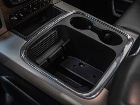 Used 2016 RAM 3500 Laramie image 24