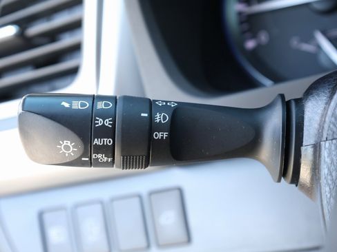 Used 2019 Toyota Highlander XLE image 39