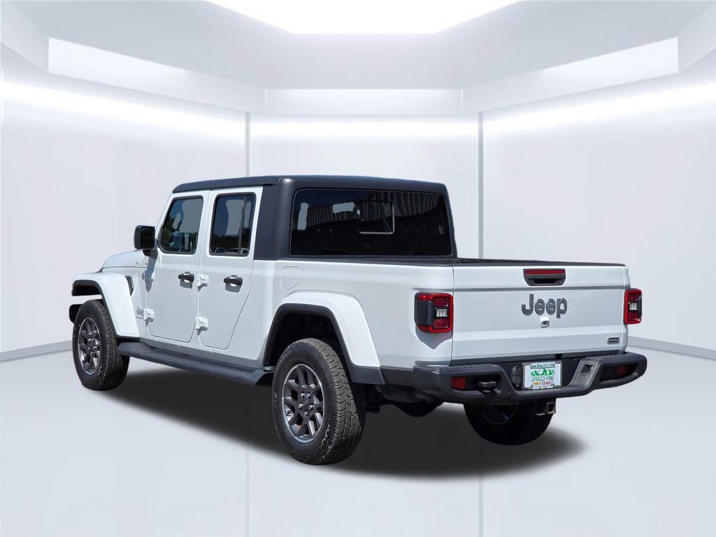 Used 2020 Jeep Gladiator Overland AWD/4WD image 18