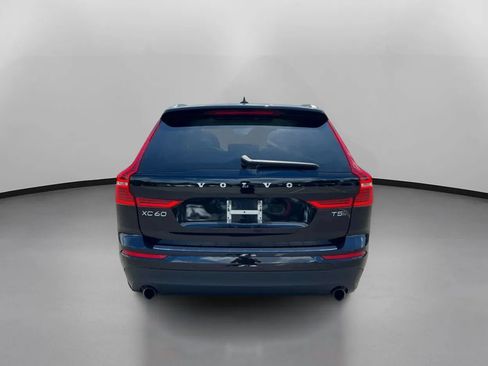 Used 2021 Volvo XC60 T5 Momentum w/ Premium Package AWD/4WD image 11