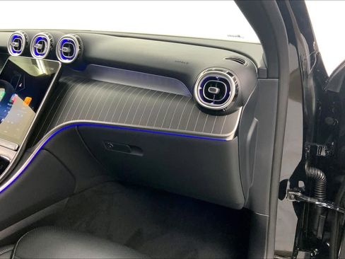 New 2026 Mercedes-Benz GLC 300 image 28