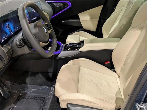 Certified 2025 BMW X3 xDrive30i w/ Convenience Package image 16