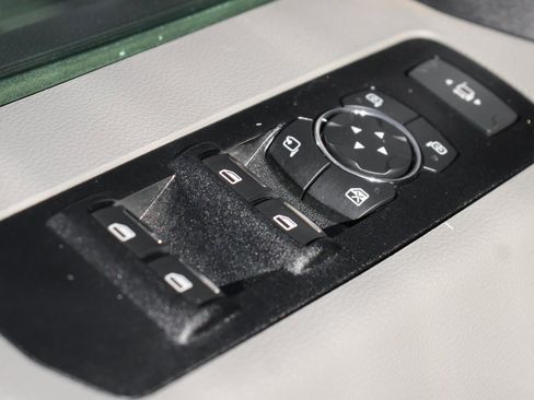 Used 2022 Ford F250 XLT w/ XLT Premium Package image 15