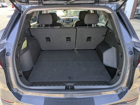 Used 2022 Chevrolet Equinox LS image 29