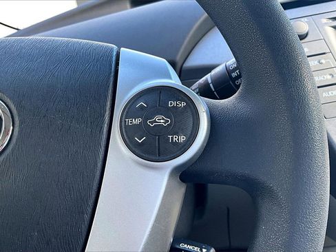 Used 2015 Toyota Prius Four image 12