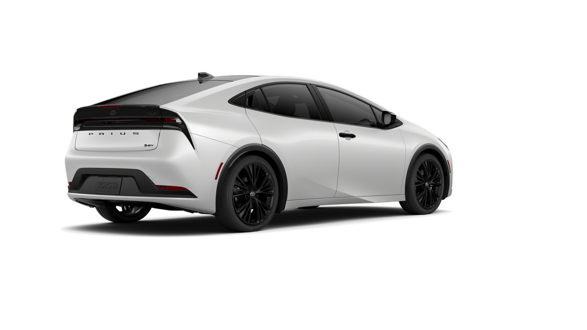 New 2027 Toyota Prius FWD image 10