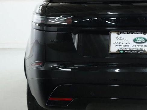 Certified 2025 Land Rover Range Rover Velar Dynamic SE image 43
